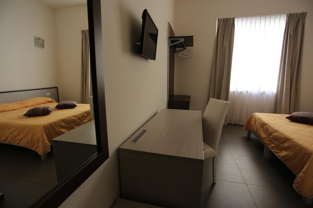 Hotel Eubea 雷焦卡拉布里亚 外观 照片