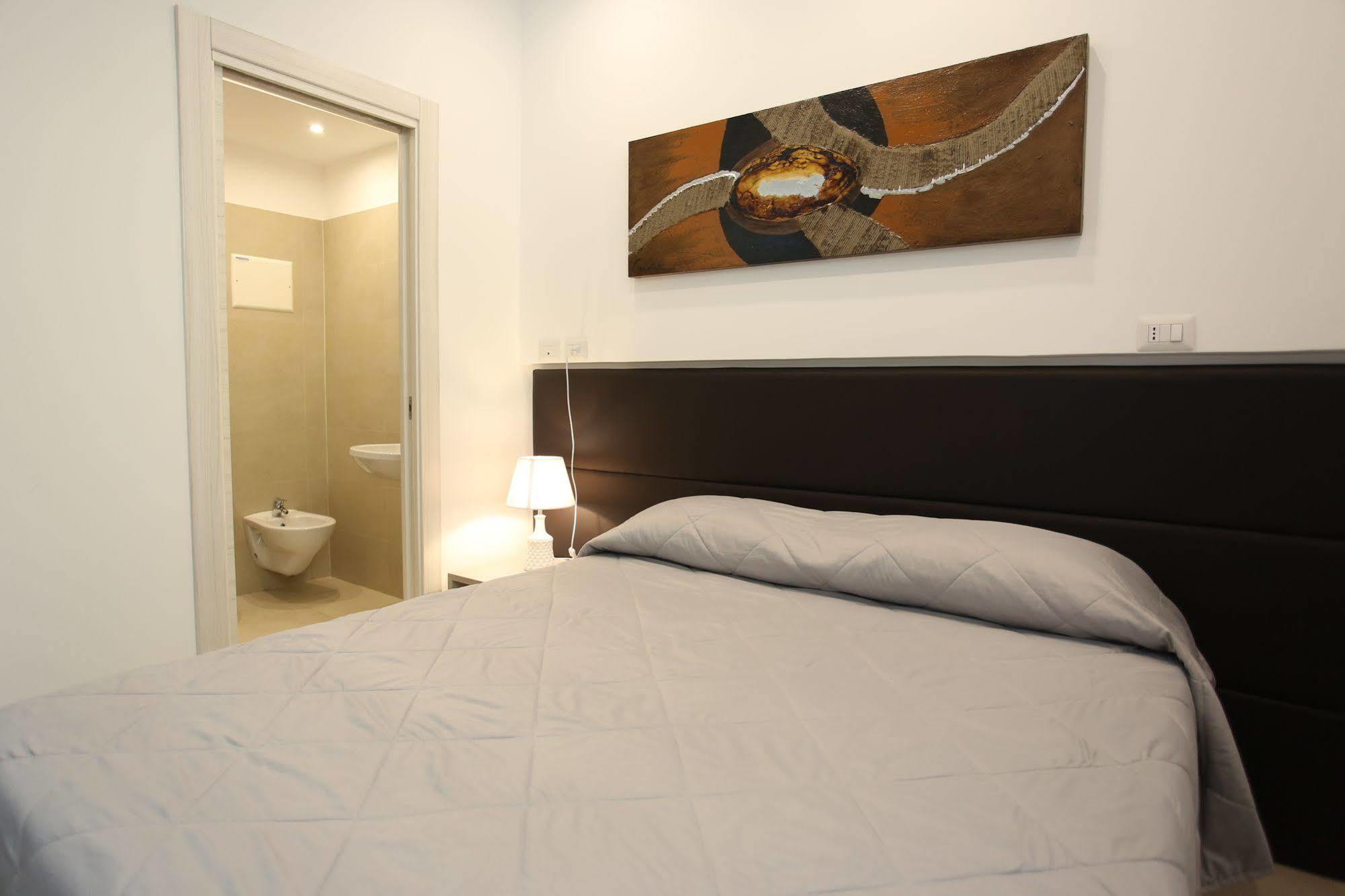 Hotel Eubea 雷焦卡拉布里亚 外观 照片