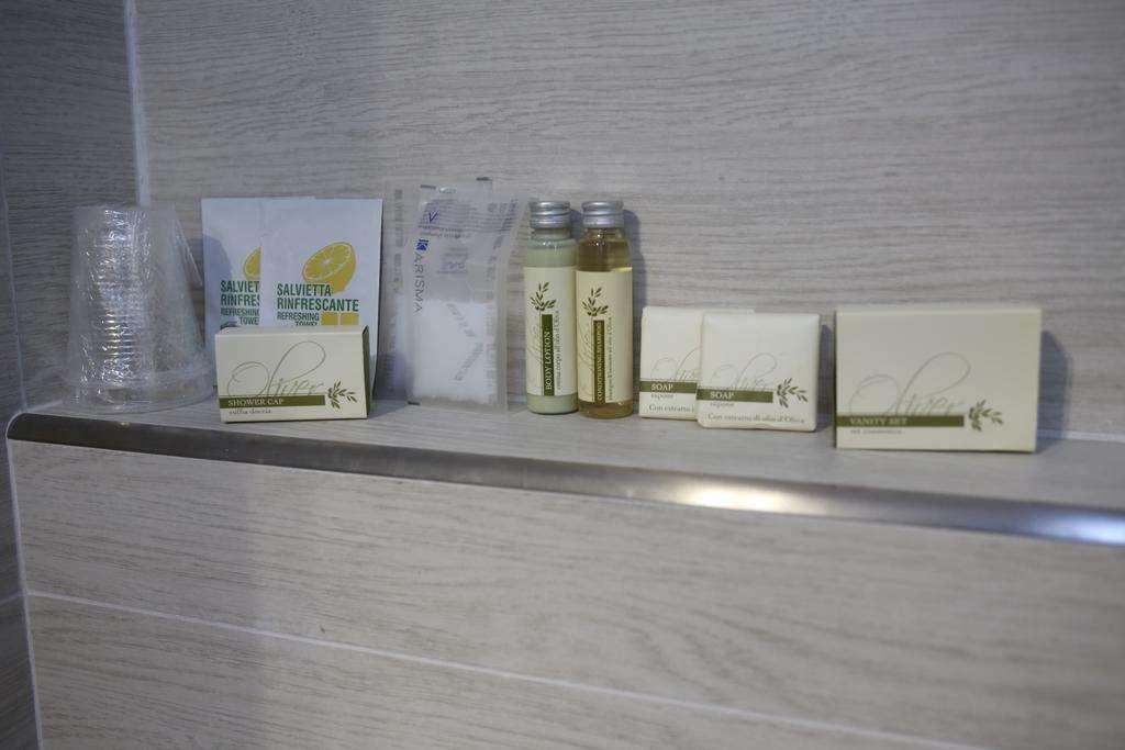 Hotel Eubea 雷焦卡拉布里亚 客房 照片